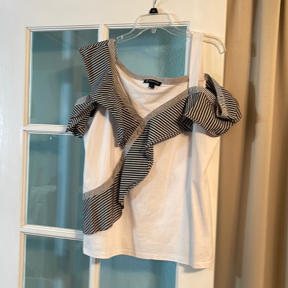 Women’s INC off the shoulder top